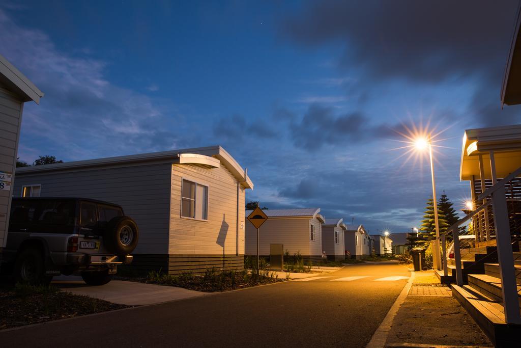 Nrma Stockton Beach Holiday Park Ξενοδοχείο Δωμάτιο φωτογραφία